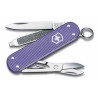 NAVAJA MULTIUSOS "CLASSIC SD ALOX ELECTRIC LAVENDER" VICTORINOX 0.6221.223G