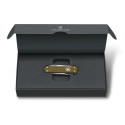 Navaja multiusos "CLASSIC SD ALOX MARRON EDICION LIMITADA 2024" VICTORINOX 06221.L24 por 44,95 €