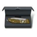 Navaja de AVENTURA "HUNTER PRO ALOX ESTRIADO MARRON EDICCION LIMITADA 2024" VICTORINOX 0.9415.L24 por 133,95 €