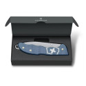 Navaja de AVENTURA "EVOQUE ALOX ESTRIADO A EDICCION LIMITADA 2025" VICTORINOX 0.9415.L26ZUL B