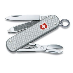 Navaja multiusos "CLASSIC" VICTORINOX 06221.26 por 35,65 €
